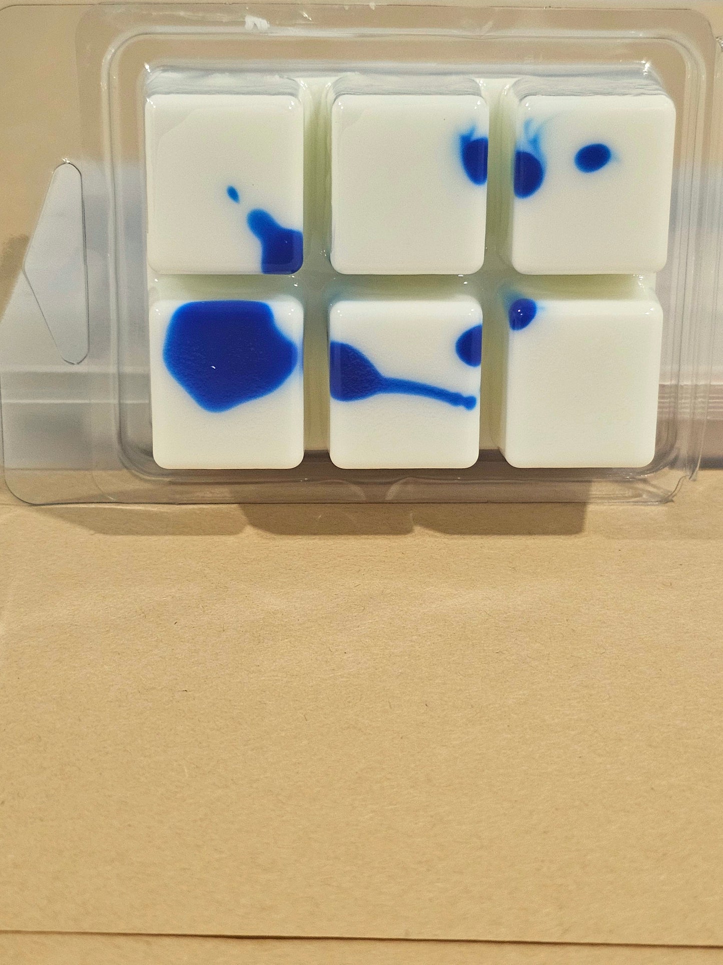 Fresh Wax Melt in a 6 cavity clamshell